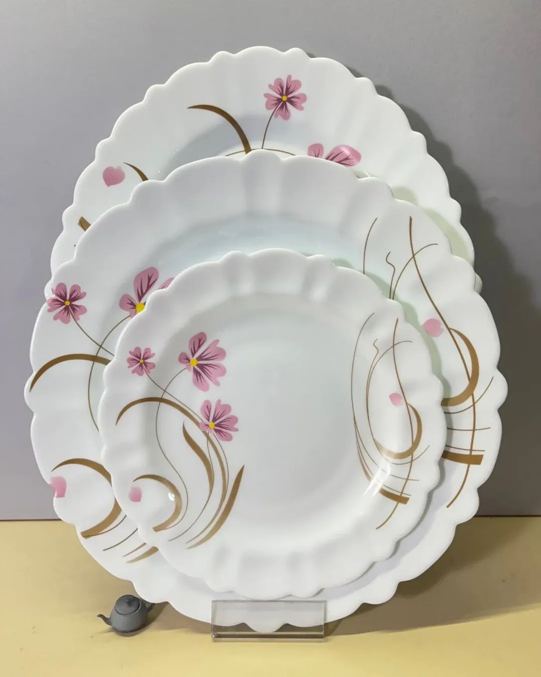 سرویس 25 پارچه آرکوپال طرح صنم صورتی